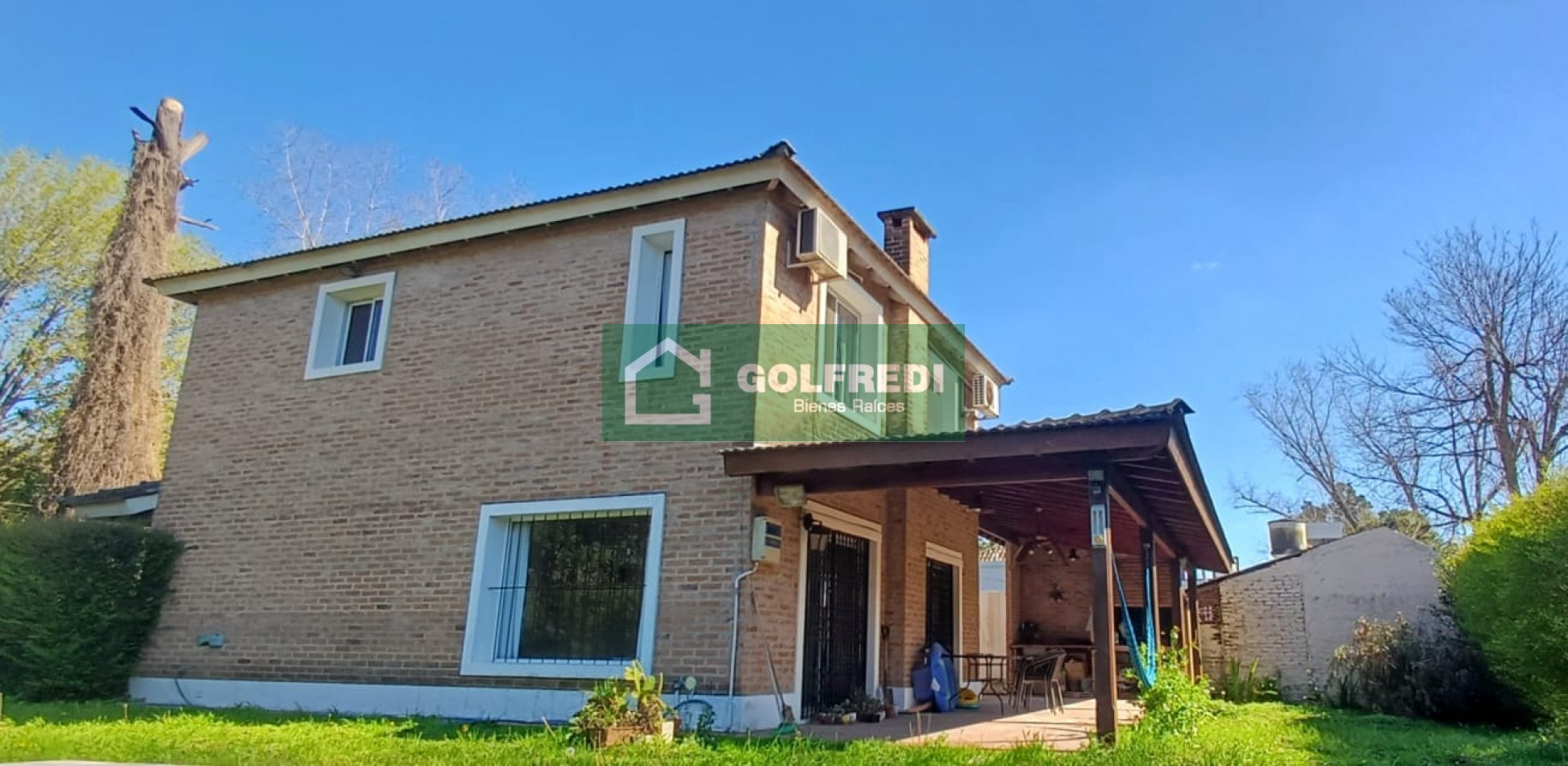 Casa 4 ambientes en Barrio Cerrado