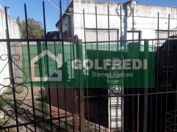 Casa con Galpon en Virreyes