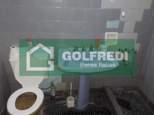 Casa con Galpon en Virreyes