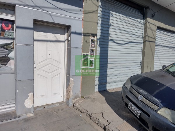 Local con casa en Talar
