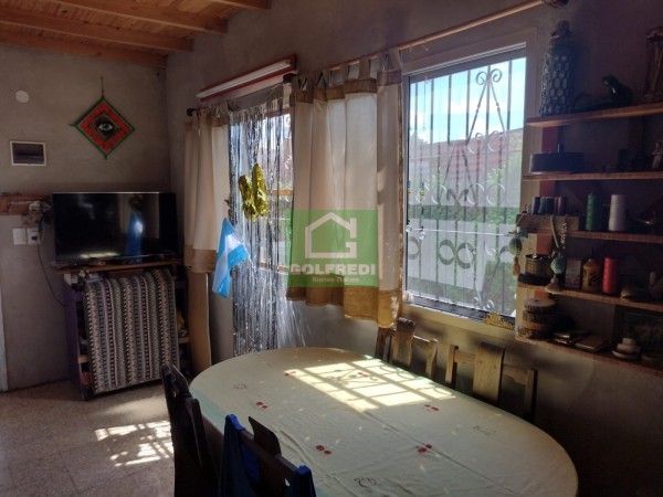 Terreno con dos casas en Benavidez