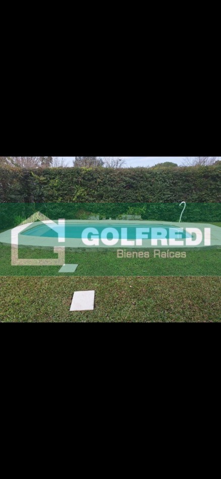 Casa 4 ambientes en Barrio Cerrado