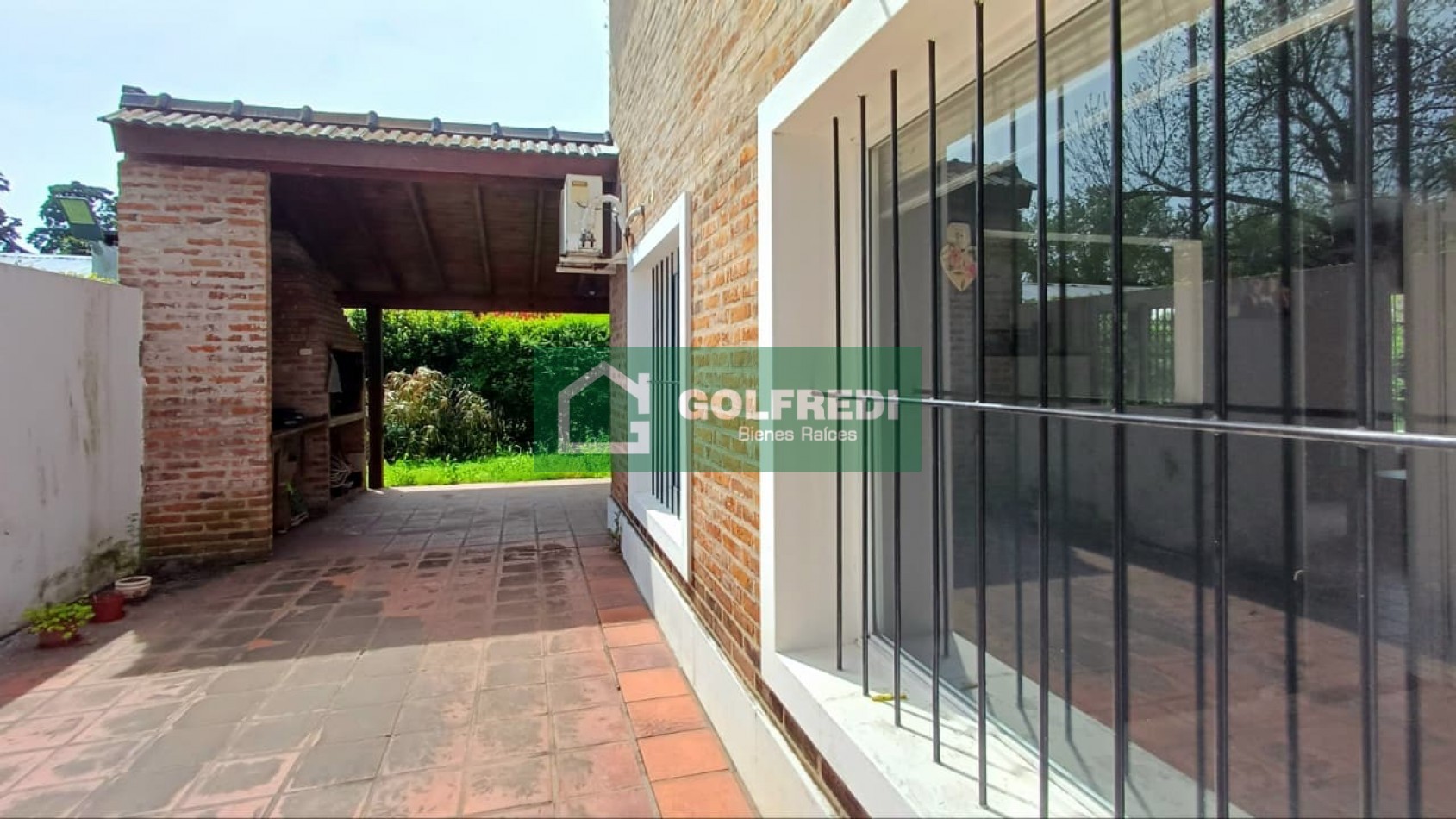 Casa 4 ambientes en Barrio Cerrado