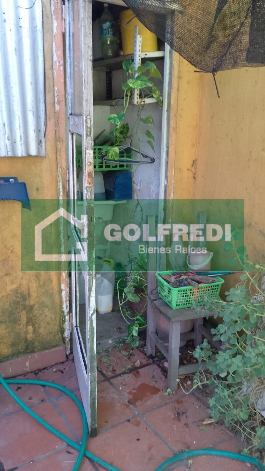 Propiedad en amplio lote