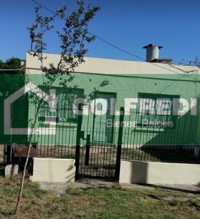 Casa con Galpon en Virreyes