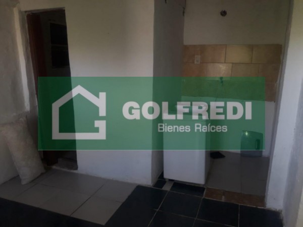 Casa con Galpon en Virreyes