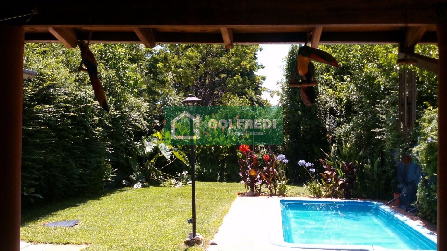 Casa de 5 ambientes en Benavidez Centro