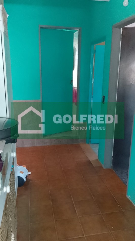 Local, Deposito y Departamentos en Bloque