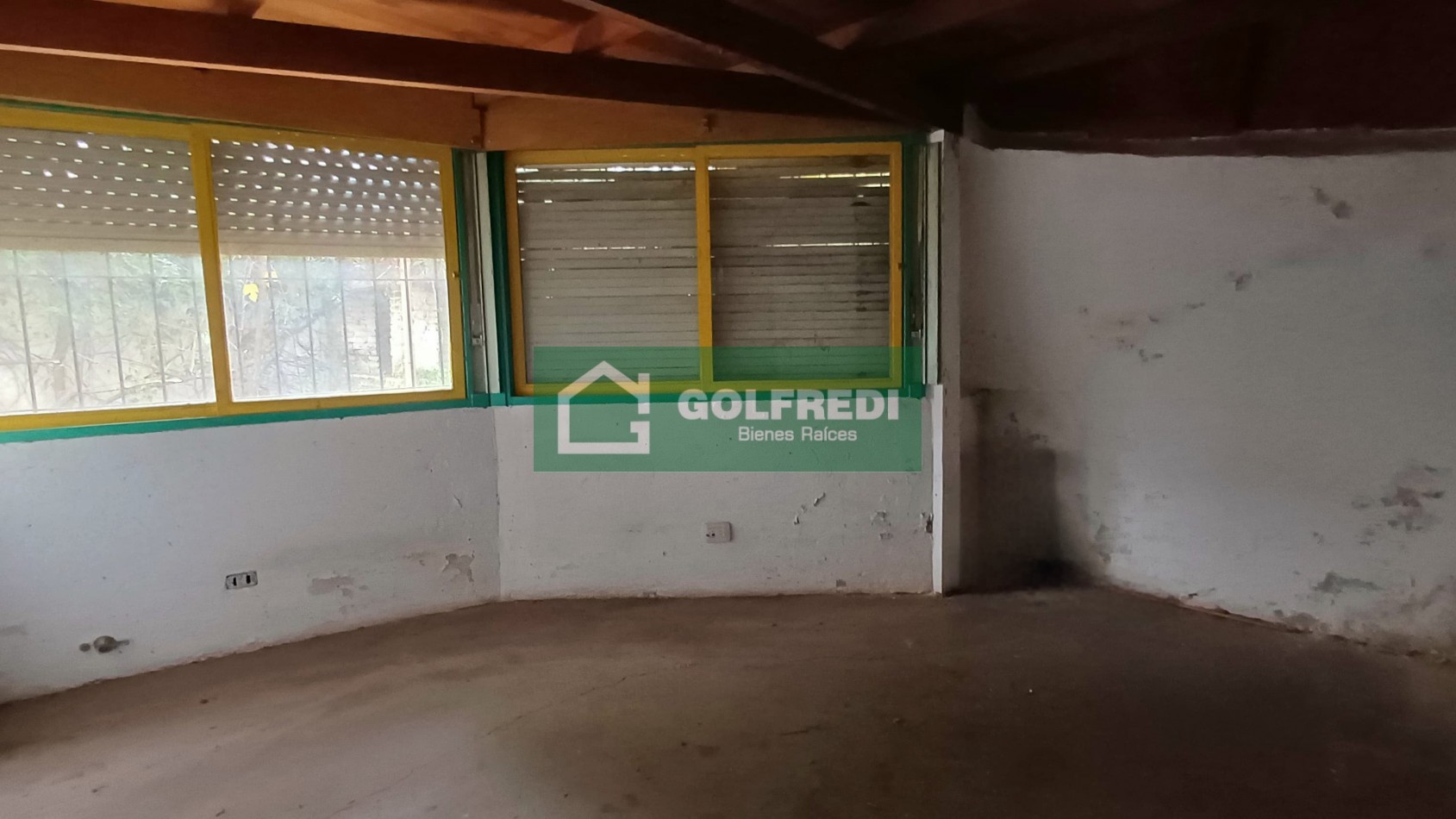 Lote con mejoras en Torcuato