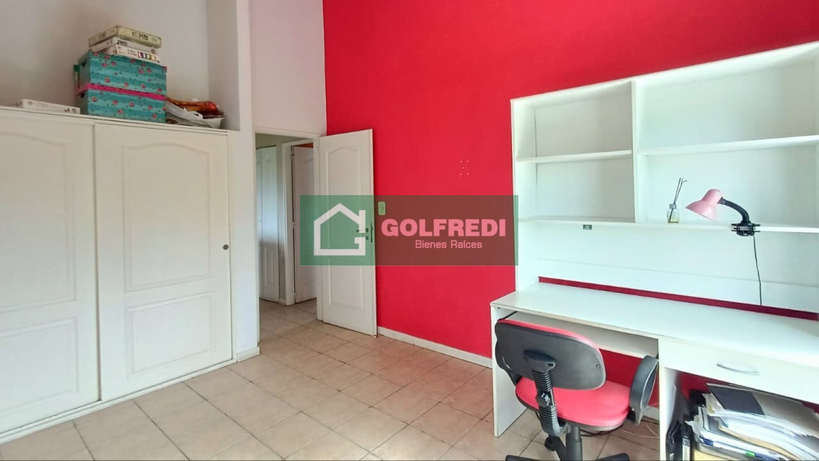 Casa 4 ambientes en Barrio Cerrado