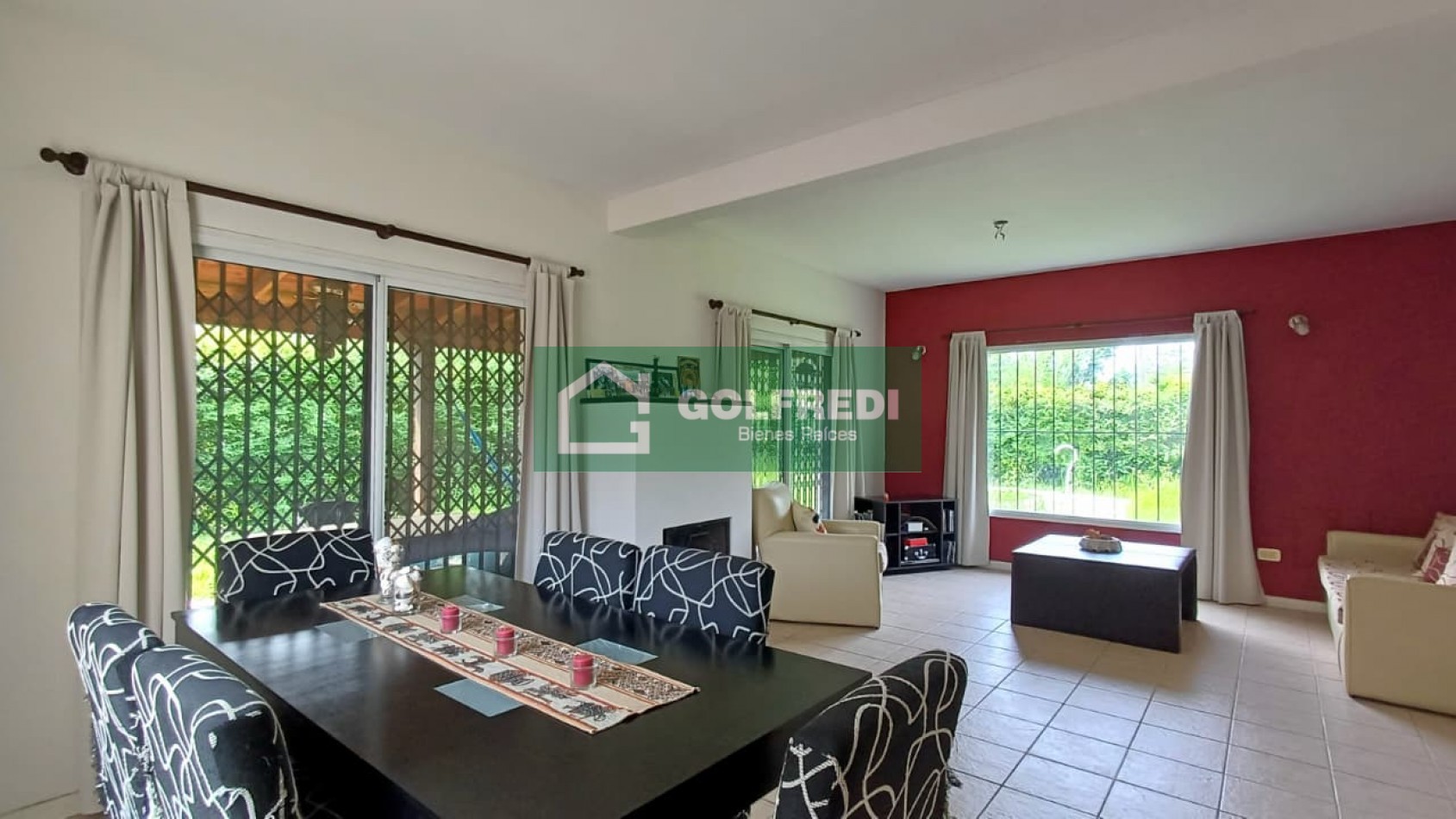 Casa 4 ambientes en Barrio Cerrado