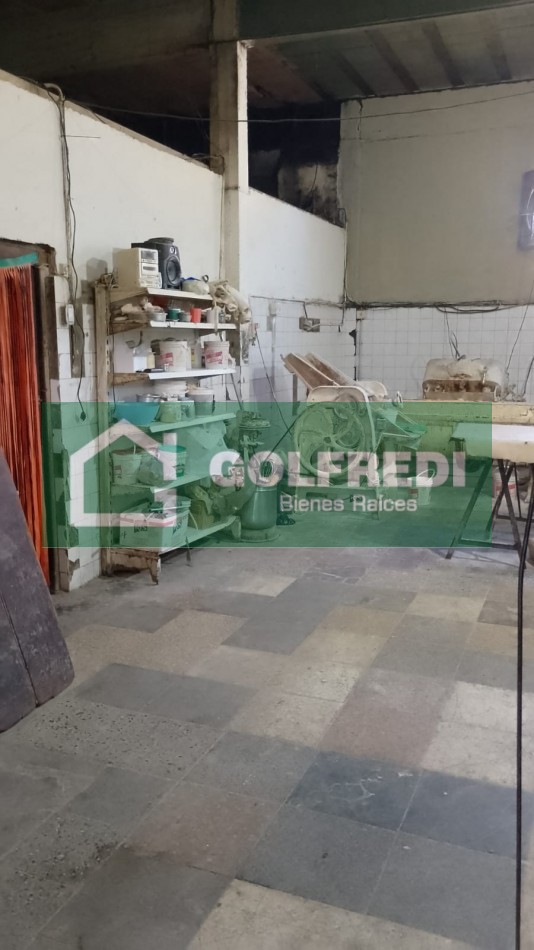 Local, Deposito y Departamentos en Bloque